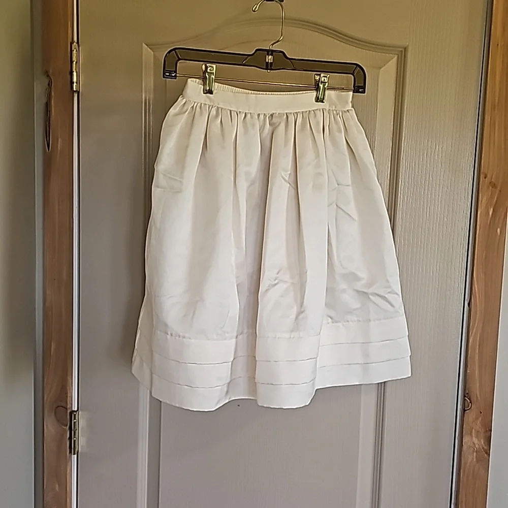 Gymboree Size 10 Long Girls Lined Skirt Off White